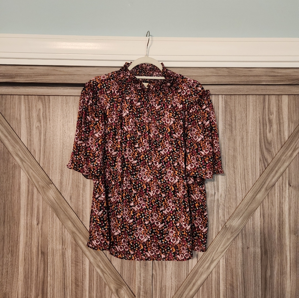 Floral Blouse with Ruffle Sleeves